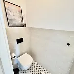 Villa Stylish With Jacuzzi, Terrace, Garden, Tatra *