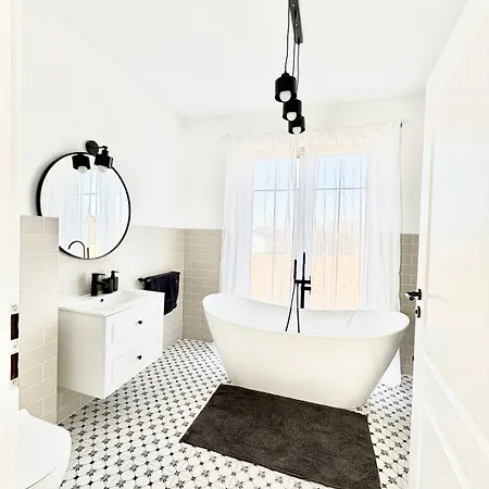 Stylish With Jacuzzi, Terrace, Garden, Tatra 别墅 *